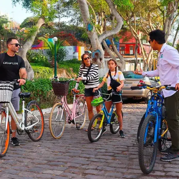 Lima Bike Tour in Miraflores & Barranco
