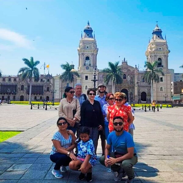 Lima: City Highlights Walking Tour & Catacombs
